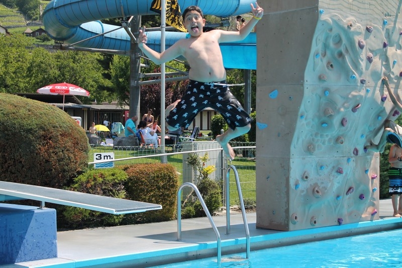 Village Camps International Summer Camp Leysin, Switzerland 2025-08-09 https://www.villagecamps.com/journals_admin/images/682-1-pool day (33).jpg